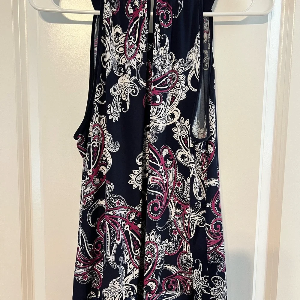 NWOT Navy and Purple Cut Out Sleeveless Tank Top Size L - Picture 2 of 6